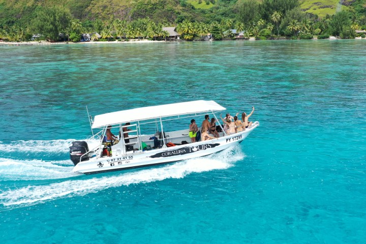 a small boat in a body of water